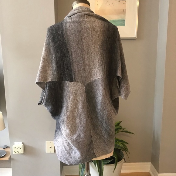 Sweater in beautiful shades of brown and greys. - Picture 3 of 4